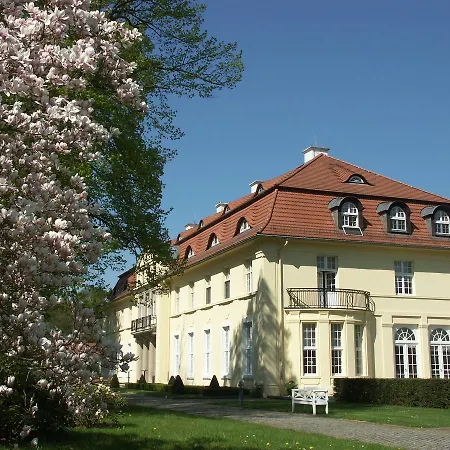 Отель Schloss 4*